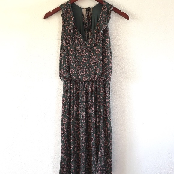 LOFT Dresses & Skirts - Loft Green and Pink Paisley Flounce Jersey Dress